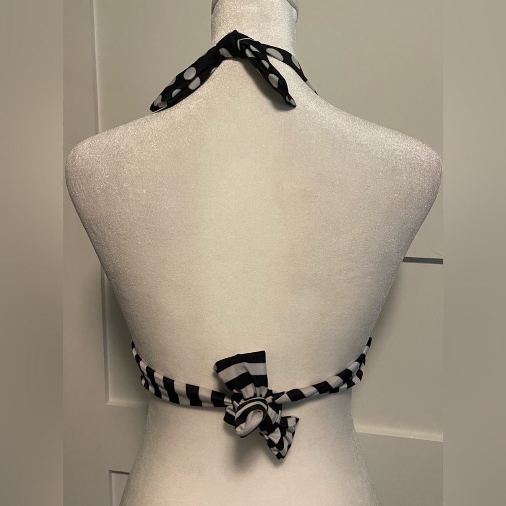 Unbranded Black and White Polka Dot Bikini Top Size Small - Picture 2 of 3